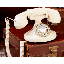Pearl retro telephone